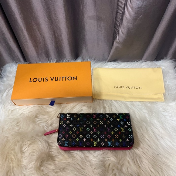 Selling Preloved Authentic LV Multicolor long wallet